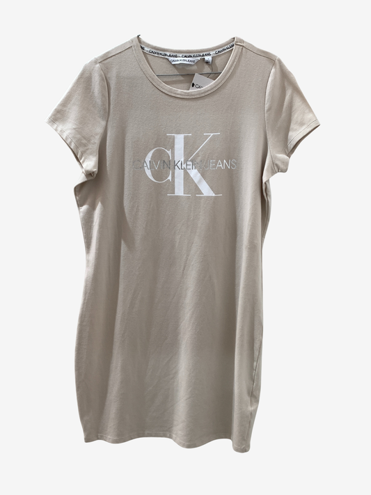 Robe beige minimaliste – Élégance naturelle Maya Mode