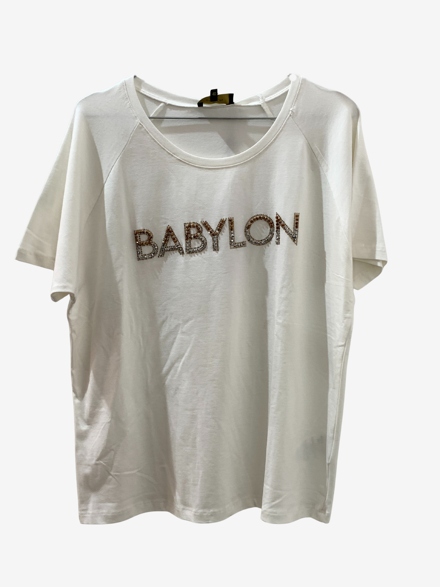 T-shirt blanc “Babylon” à strass – Douceur et éclat Maya Mode