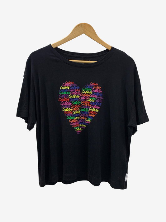 T-shirt noir à cœur coloré – Sélection douceur Maya Mode