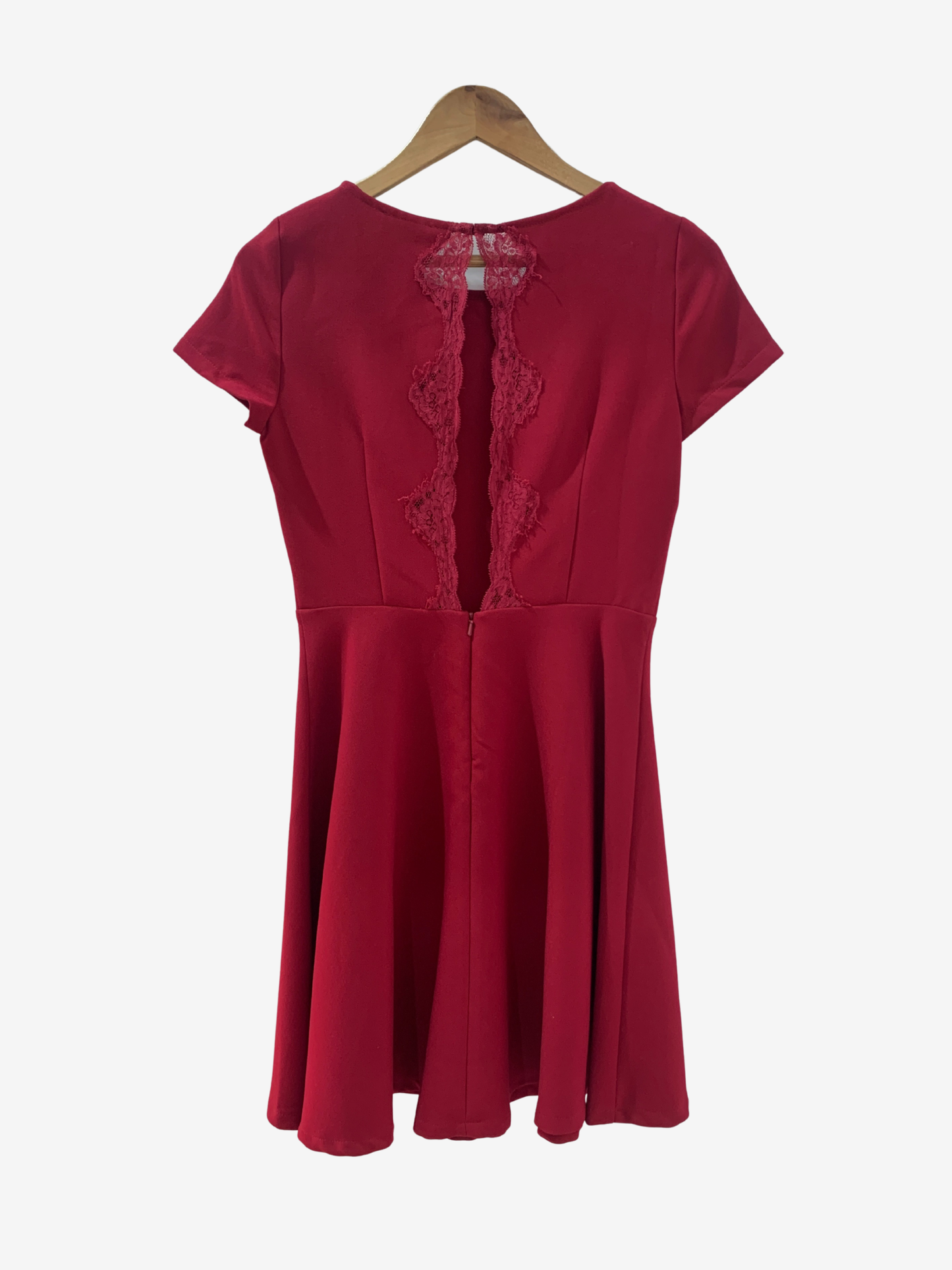 Robe rouge élégante à dos dentelle – Élégance romantique Maya Mode