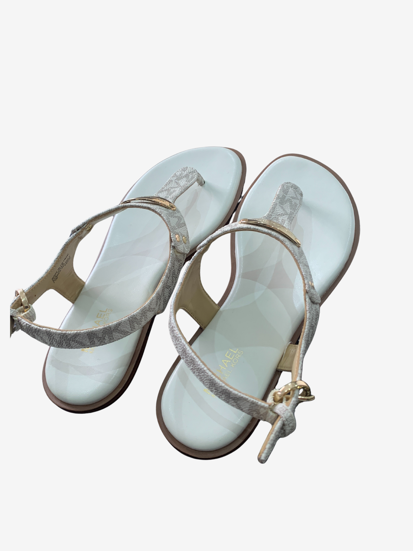 Sandales élégantes beige clair à détail doré – Élégance estivale Maya Mode