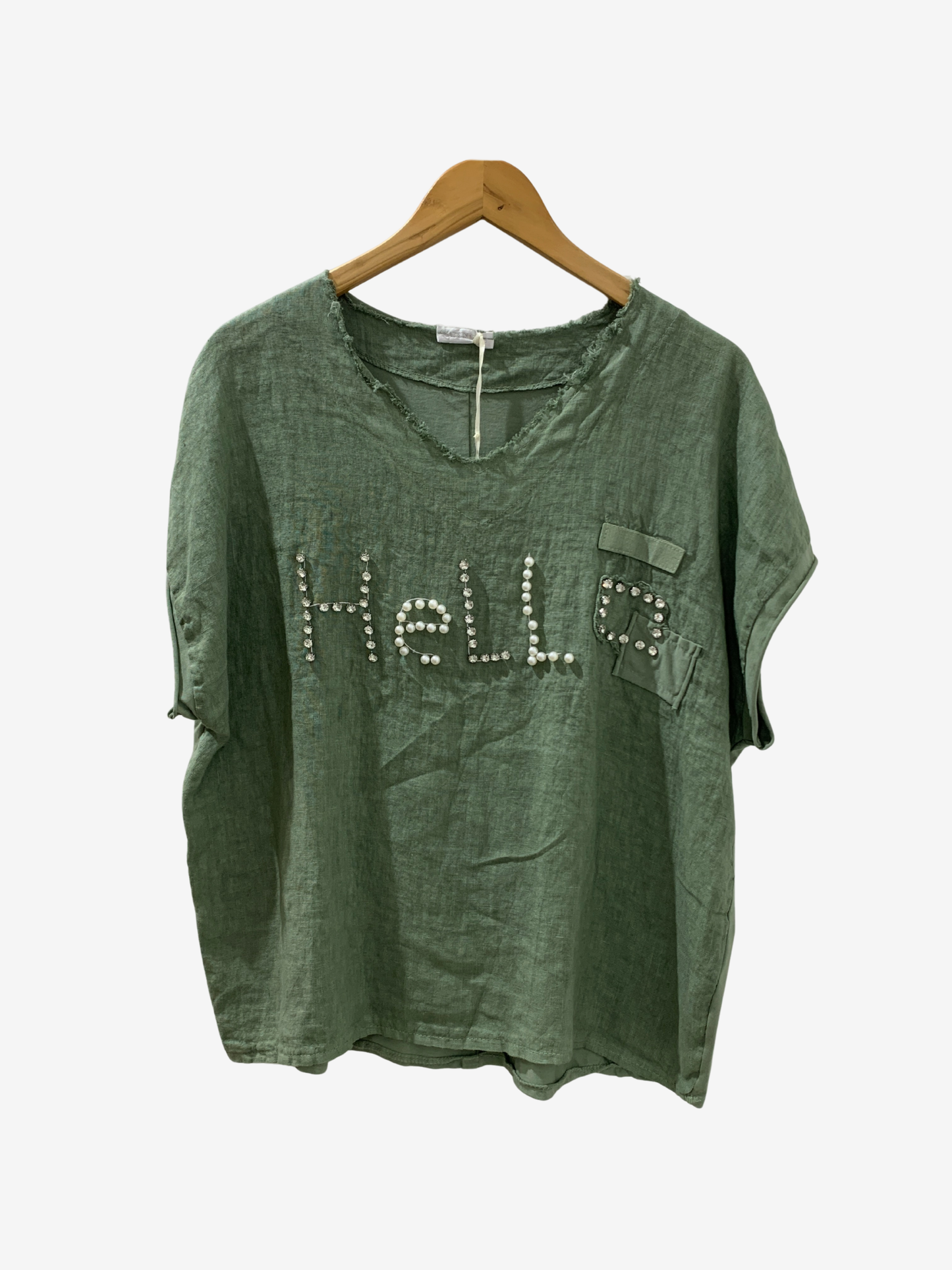 Blouse en lin vert avec perles “Hello” – Esprit bohème décontracté Maya Mode