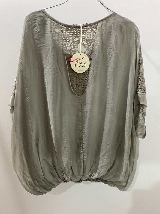 Blouse noire transparente à nœud dos – Maya Mode