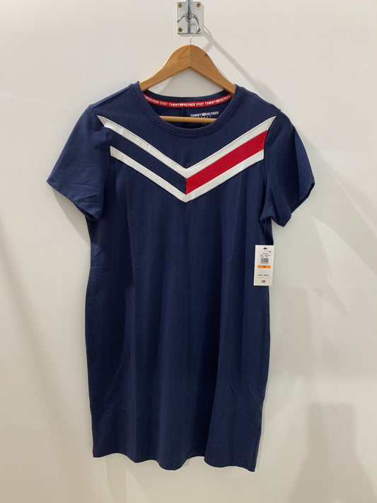 Robe t-shirt bleu marine à bandes tricolores – Style sport chic Maya Mode