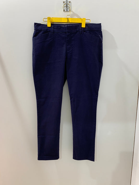 Pantalon marine semi-ajusté – Modernité sobre Maya Mode