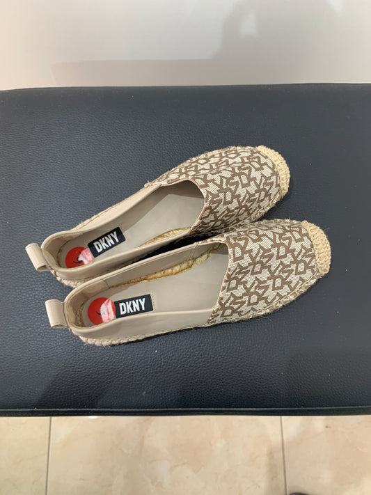 Espadrilles beiges tissées – Esprit Riviera Maya Mode