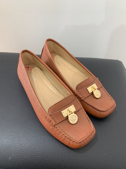 Mocassins marron clair – Élégance urbaine Maya Mode
