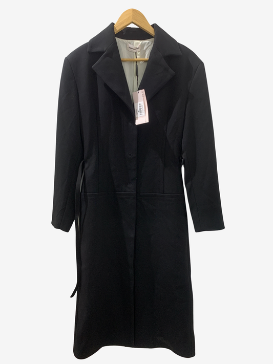 Manteau “Noir Épure” – Maya Mode